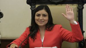Morena exonera a Claudia Rivera de promoci&oacute;n anticipada