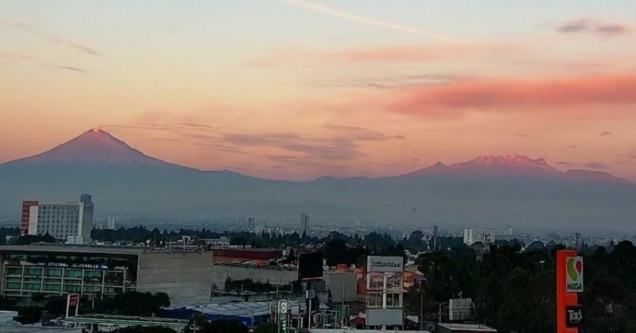 Popocatépetl emite gases volcánicos durante las últimas horas; no se prevé caída de ceniza