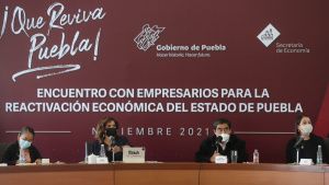 Llama Barbosa a empresarios mantener acciones para apertura econ&oacute;mica