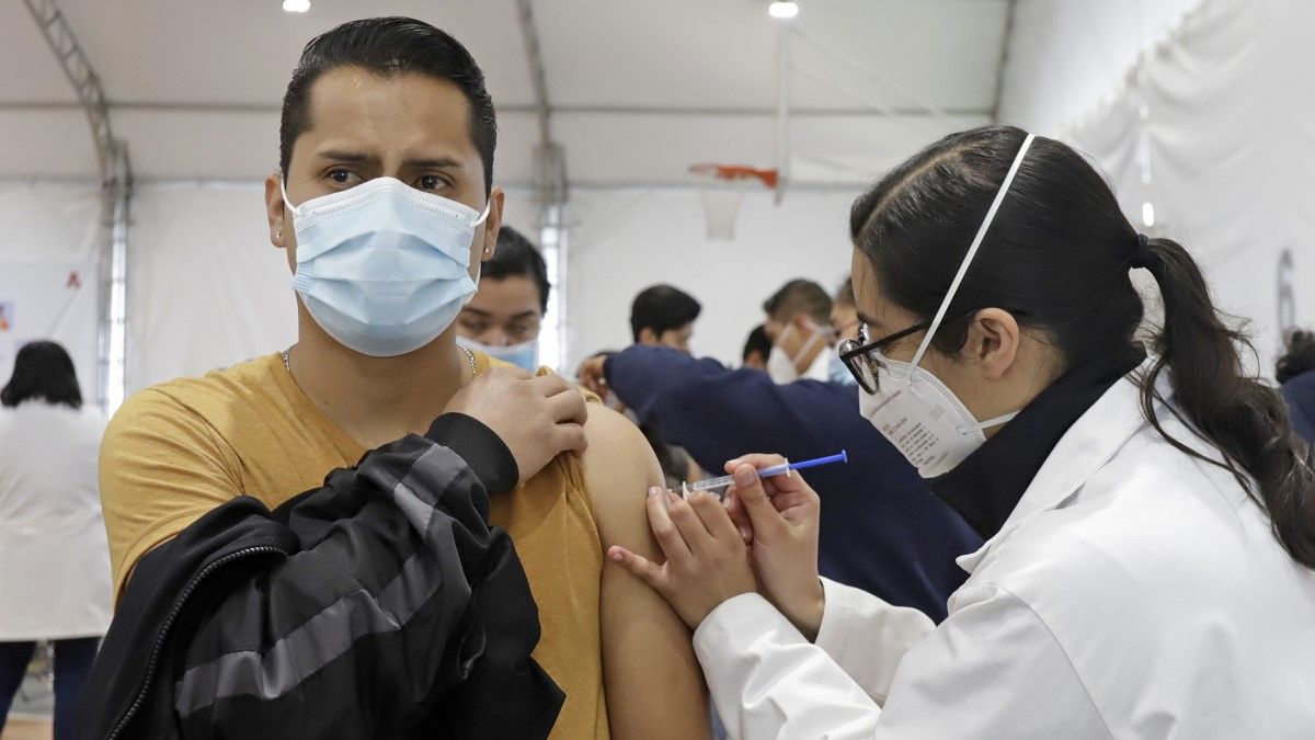 El 2 de diciembre inicia vacunación covid para menores de 15 a 17 años en Puebla