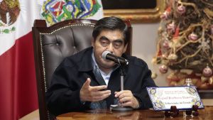 Gobierno de Puebla contrat&oacute; despachos externos para auditar las dependencias morenovallistas