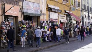 Ayuntamiento crear&aacute; padr&oacute;n de ambulantes del Centro para emplearlos en la bolsa de trabajo