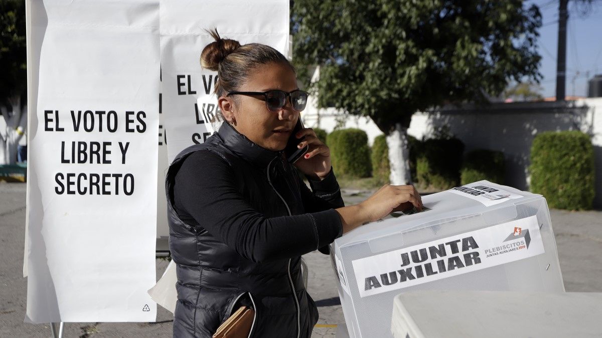 Ayuntamiento de Puebla insistirá para que IEE organice elecciones en juntas auxiliares