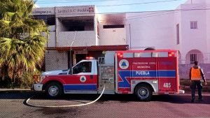 Se incendia edificio que alojaba Centro de Integración Juvenil, en Puebla