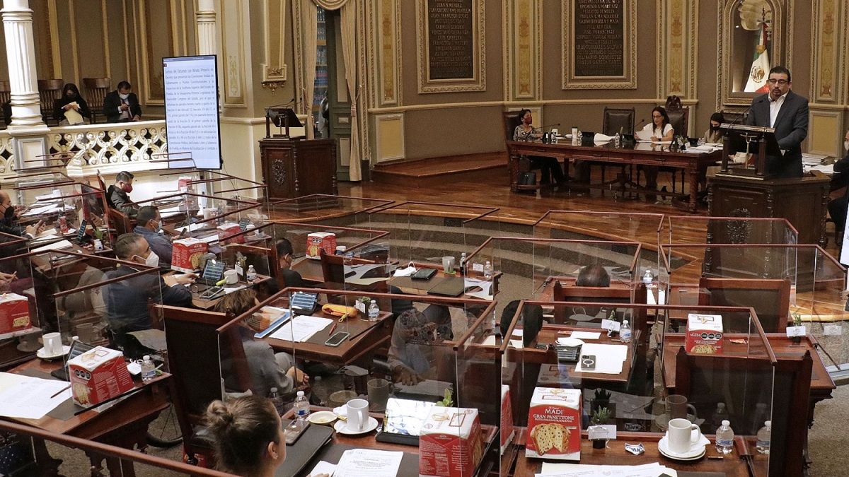 Diputados frenan en comisiones la Ley de Egresos 2022 para Puebla