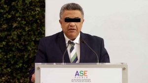 Juez libera orden de aprehensi&oacute;n contra el Auditor Superior del Estado por violencia familiar