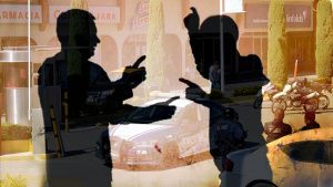 &iexcl;Qu&eacute; bonita familia! Apu&ntilde;ala a su cu&ntilde;ado en plaza Tol&iacute;n de Puebla y lo detienen