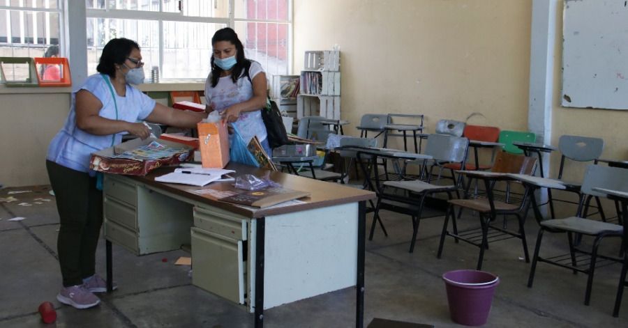 Las escuelas deben hacer una asamblea presencial.