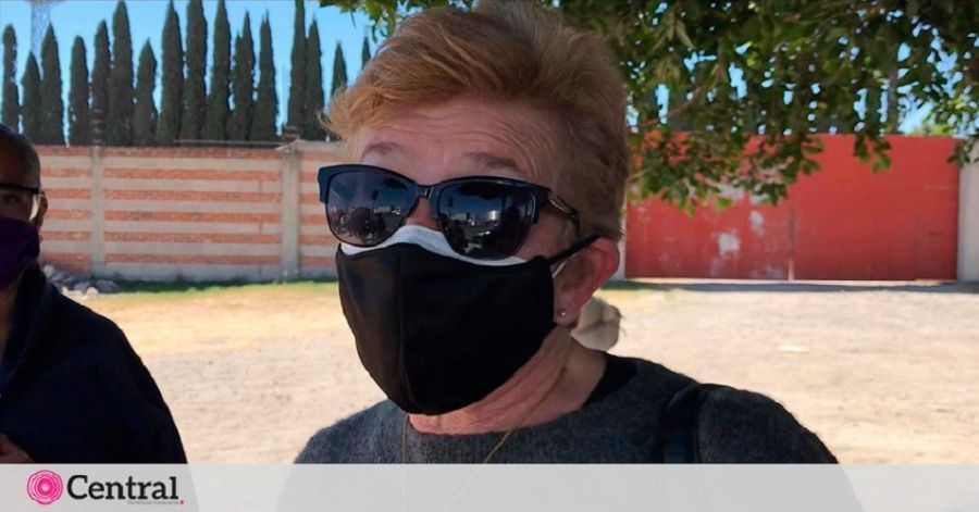Laura estuvo formada por siete horas para recibir la vacuna contra la covid en Puebla&hellip; y no alcanz&oacute; la dosis