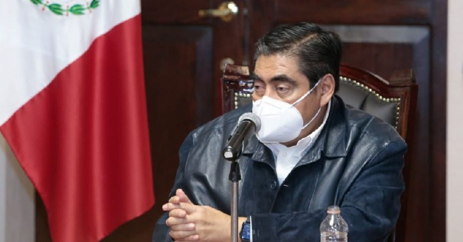 Advierte Barbosa que mandar&aacute; a la c&aacute;rcel a los pol&iacute;ticos que lucren electoralmente con el tema de las vacunas covid