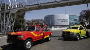 Barbosa va por regulaci&oacute;n de gr&uacute;as y corralones: presentan iniciativa en el Congreso de Puebla