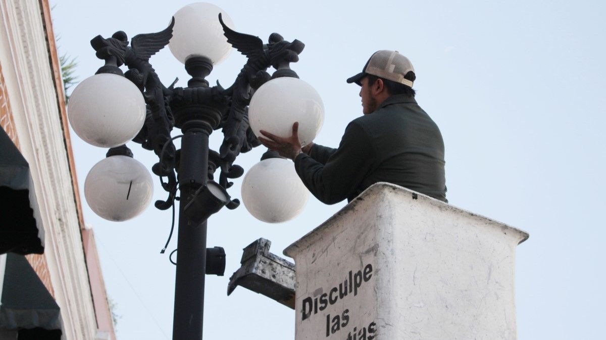 Congreso analiza eliminar impuesto por alumbrado p&uacute;blico en Puebla capital para 2022