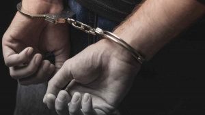 FGR genera orden de aprehensi&oacute;n a una persona por arma de fuego