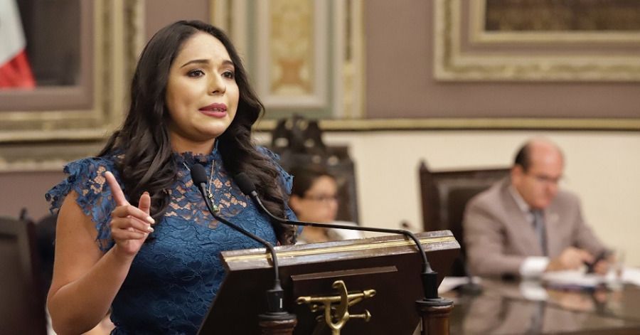 Diputada Tonantzin Fern&aacute;ndez se registra como precandidata para la alcald&iacute;a de San Pedro Cholula