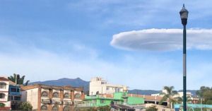 A las nubes en forma de ovni se les conoce como "lenticulares".