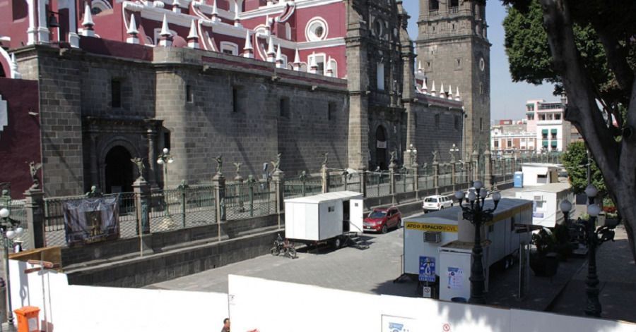 Obras del Mercado Amalucan y el Z&oacute;calo de Puebla siguen sin permisos