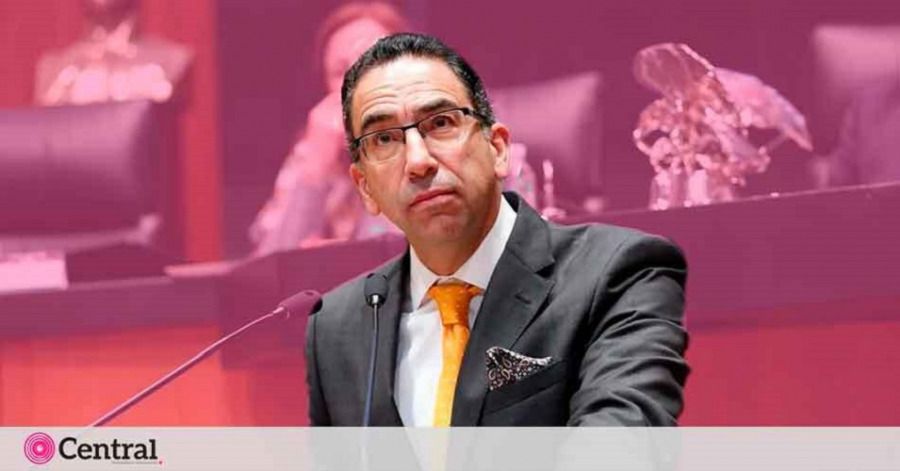 Miguel Barbosa dijo que no discutir&iacute;a con Javier Lozano.