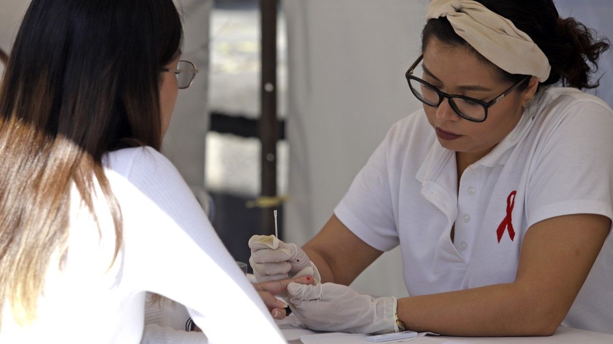 En Puebla hay 4 mil 667 personas en tratamiento por VIH