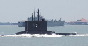 Indonesia halla submarino desaparecido; los 53 tripulantes fallecieron