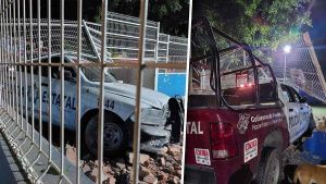 Patrulla de la Polic&iacute;a Estatal choca y se mete a cancha de f&uacute;tbol en Tehuac&aacute;n