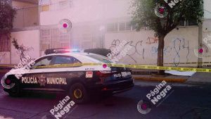 Indigente muere junto a una escuela en la unidad San Bartolo, en Puebla