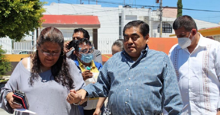 Advierte Barbosa colapso hospitalario a finales de agosto.