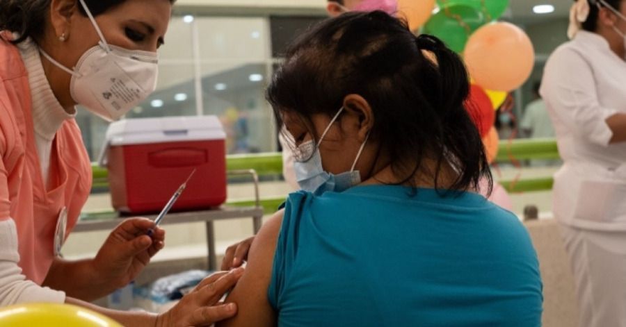Inicio de la vacunación contra la covid-19 a menores en el estado de Chiapas.