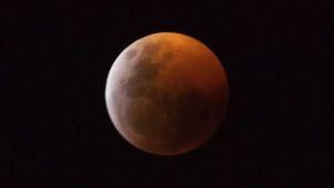 &iexcl;Prep&aacute;rate! El eclipse lunar m&aacute;s largo del siglo ser&aacute; este 19 de noviembre