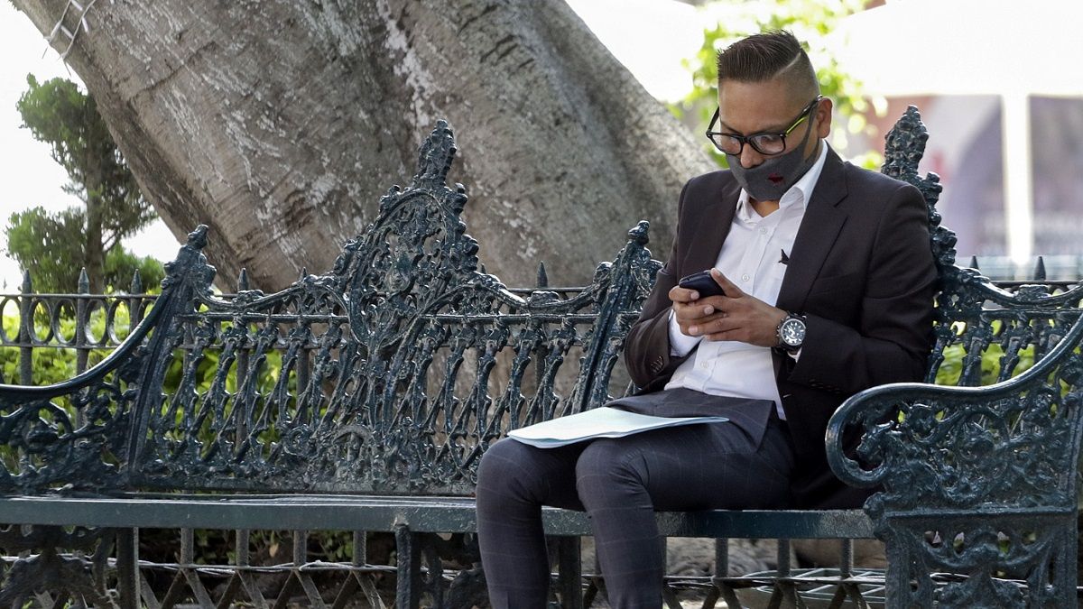 Crece la pobreza laboral en Puebla: 50% de la poblaci&oacute;n no tiene para comprar la canasta b&aacute;sica