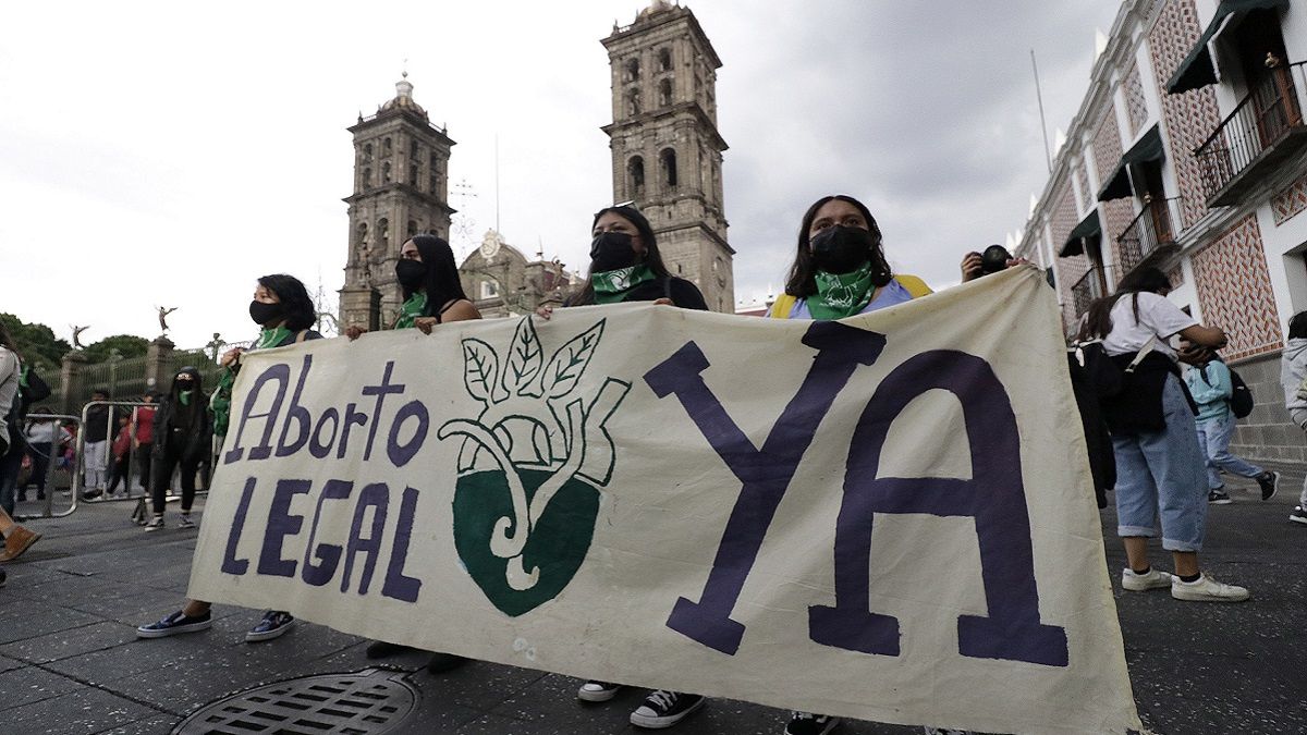 Congreso de Puebla sin fecha para votar la legalización del aborto: Lalo Castillo