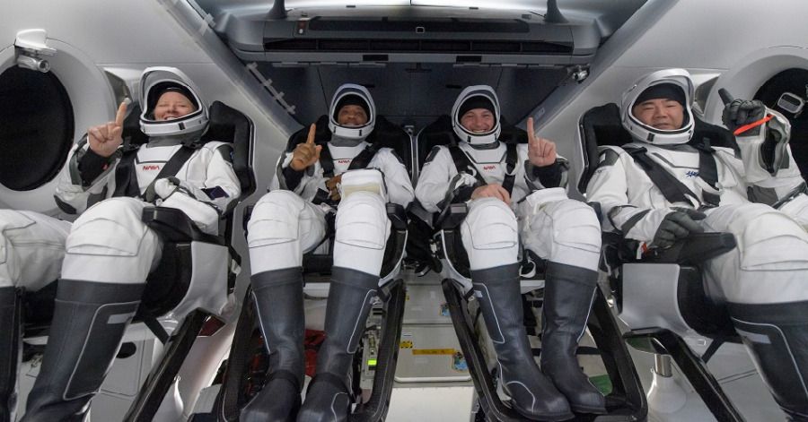 La nave SpaceX lleg&oacute; a la tierra desde la Estaci&oacute;n Internacional en el espacio la madrugada de este domingo.