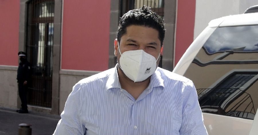 Biestro destaca por su ausencia en reuni&oacute;n de precandidatos con dirigencia de Morena; hacen un llamado a la unidad