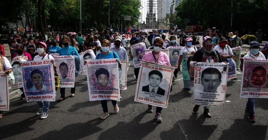 Identifican a uno de los 43 estudiantes de Ayotzinapa