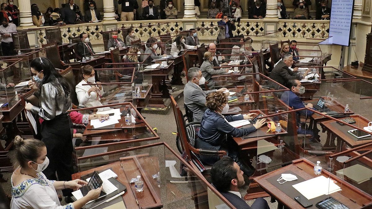 PAN y morenistas afines a Carlos Evangelista forman bloque opositor en el Congreso de Puebla