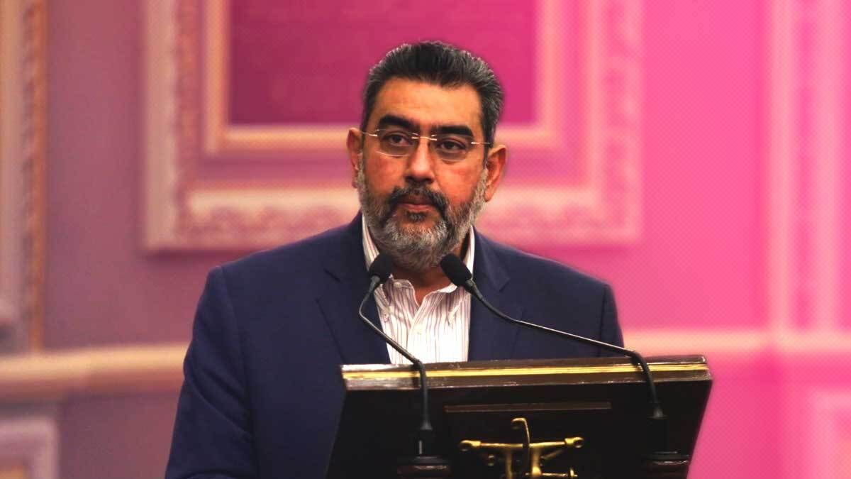 Sergio Salom&oacute;n C&eacute;spedes respalda al nuevo delegado de Morena en Puebla