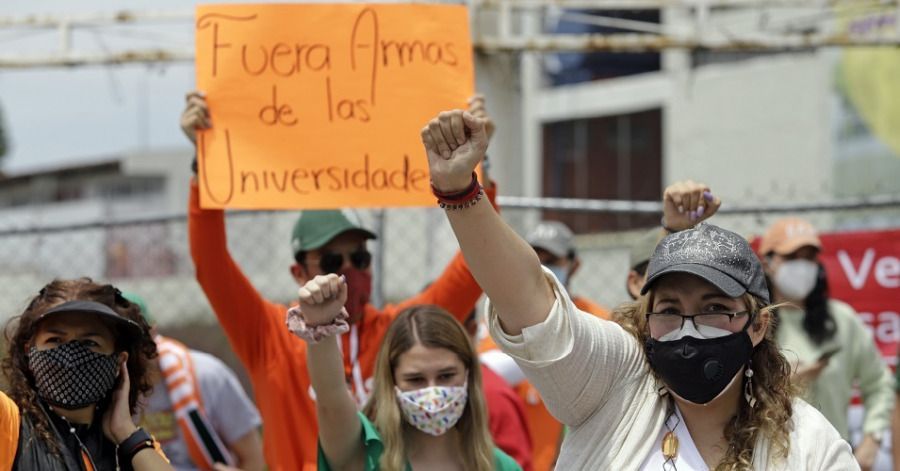 Aseguran que los actos de acoso ponen en riesgo su integridad.