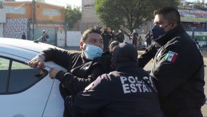 Conductor de Uber detenido intent&oacute; atropellar a polic&iacute;as en la China Poblana