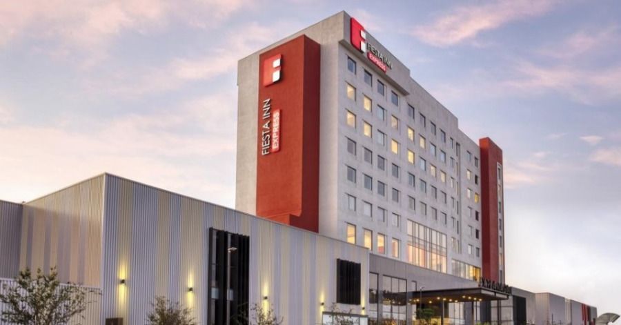 &iexcl;Cae otra v&iacute;ctima de la pandemia! Cierra el hotel Fiesta Inn de Explanada Puebla
