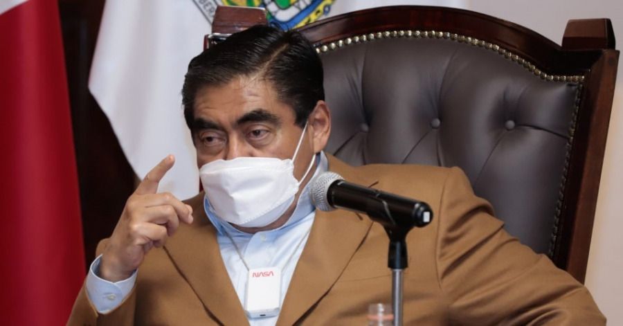 Miguel Barbosa felicit&oacute; a la rectora por el inicio de sus funciones.