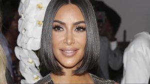 &iexcl;Eso! Kim Kardashian ayuda a equipo de f&uacute;tbol femenil a salir de Afganist&aacute;n