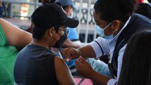 Salud reporta 264 muertes y 3 mil 556 nuevos contagios por coronavirus
