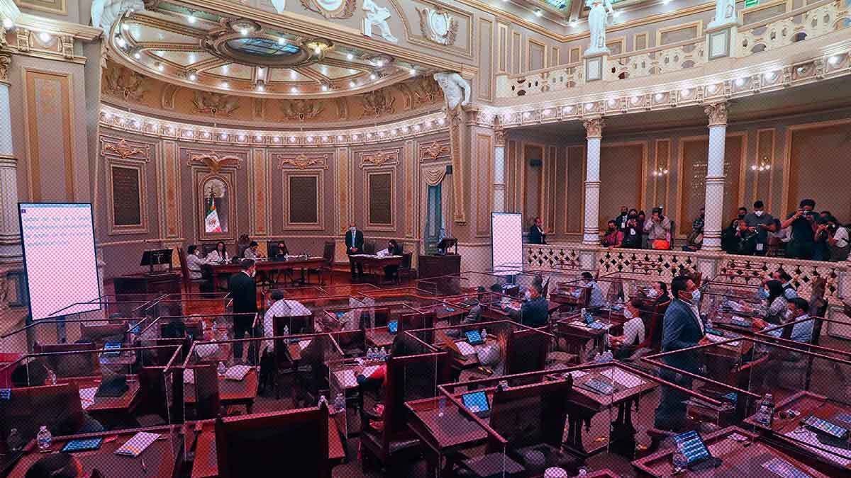 En comisiones, diputados avalan deuda p&uacute;blica para los 217 municipios de Puebla