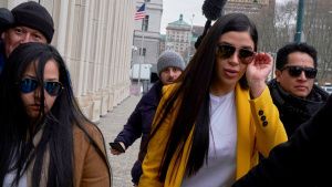 Emma Coronel es sentenciada a 3 a&ntilde;os de c&aacute;rcel