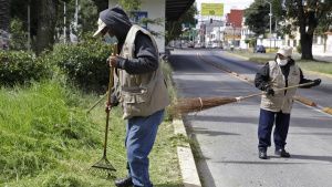 Comercios y restaurantes de Puebla adoptar&aacute;n camellones y parques para su mantenimiento