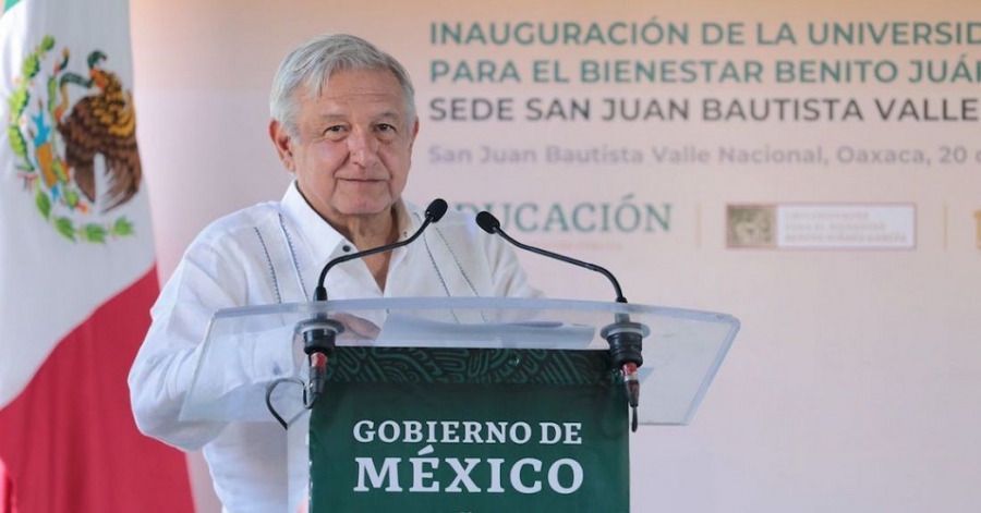 AMLO anuncia que la pensi&oacute;n ser&aacute; a los 65 a&ntilde;os, y subir&aacute; monto al doble para 2024