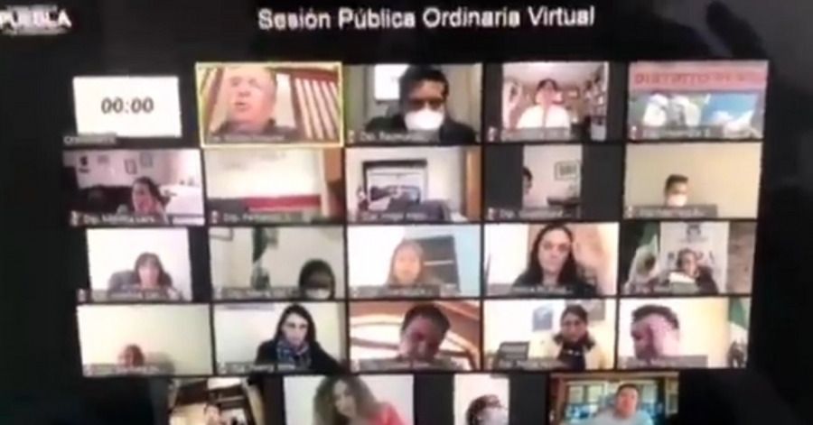 Maurer llama &ldquo;mujer esquizofr&eacute;nica&rdquo; a la diputada M&oacute;nica Rodr&iacute;guez en Sesi&oacute;n del Congreso de Puebla