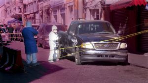 Ambulantes responsabilizan a polic&iacute;as por balacera en el Centro Hist&oacute;rico de Puebla