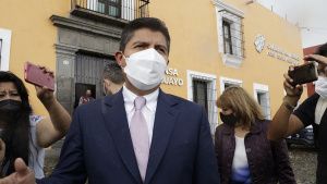 Cabildo le autoriza a Eduardo Rivera solicitar &ldquo;ayuda econ&oacute;mica&rdquo; al gobierno por 14.8 mdp