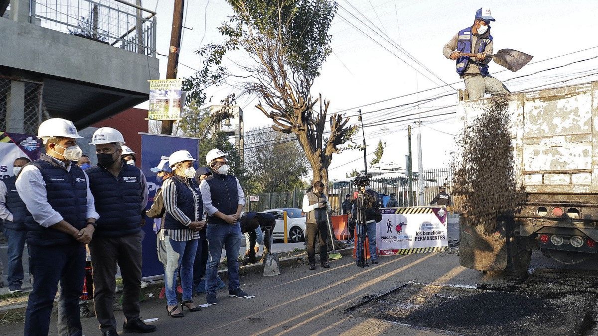 Arranca programa de bacheo en la ciudad de Puebla; as&iacute; puedes reportarlos