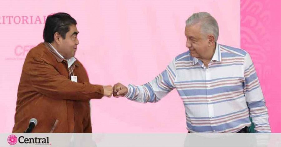 Barbosa y L&oacute;pez Obrador; m&aacute;s de 627 mdp entregaron en apoyo a vivienda.